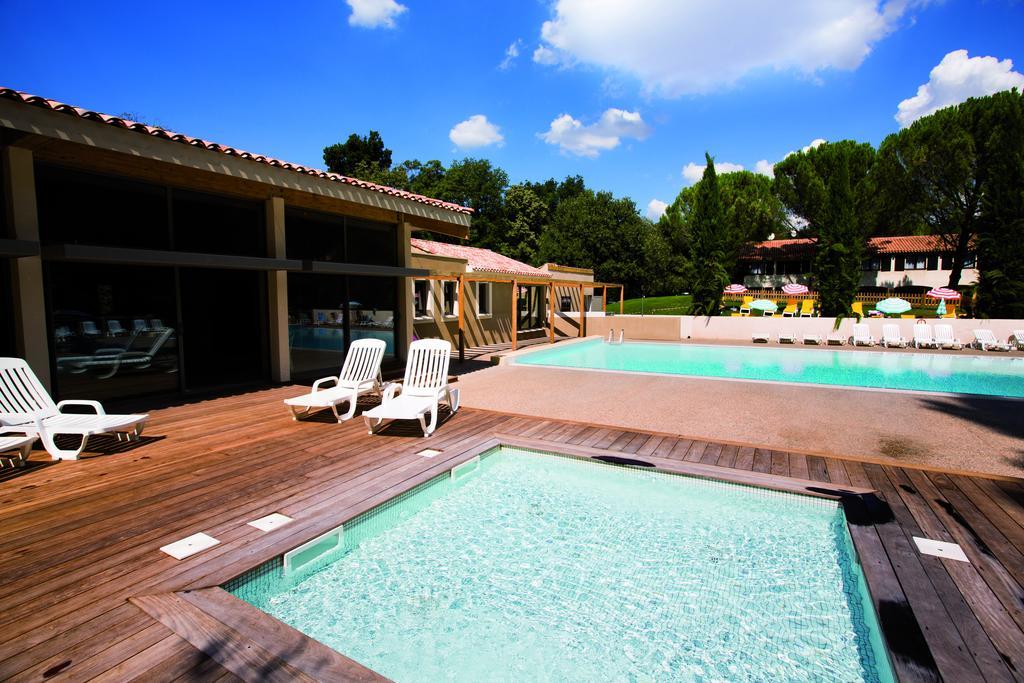 Club Vacances Bleues Domaine De Chateau Laval Gréoux-les-Bains Exterior photo