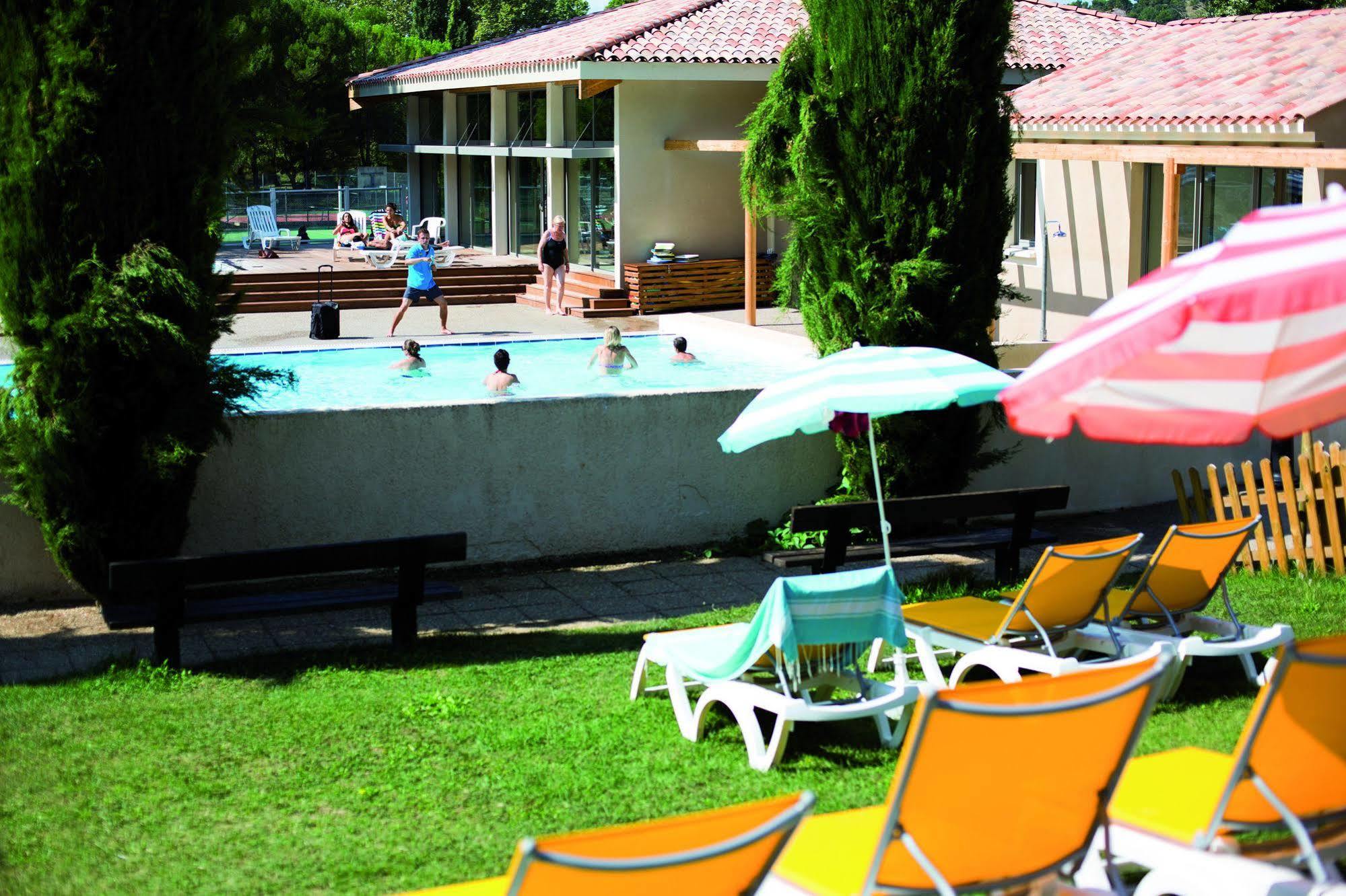 Club Vacances Bleues Domaine De Chateau Laval Gréoux-les-Bains Exterior photo